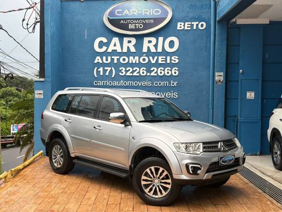 MITSUBISHI PAJERO 3.2 HPE 4X4 7 LUGARES 16V TURBO INTERCOOLER DIESEL 4P AUTOMÁTICO